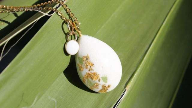 Check out precious jewellery made from breast milk, know how much it can cost you - Vimarsana News