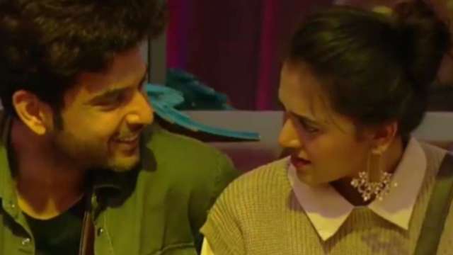 'Bigg Boss 15': Does Tejasswi Prakash have a boyfriend? Devoleena Bhattacharjee makes shocking statement - Vimarsana News