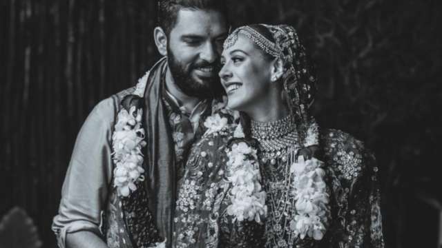 Yuvraj Singh-Hazel Keech blessed with a baby boy, B-town celebs pour in wishes - Vimarsana News