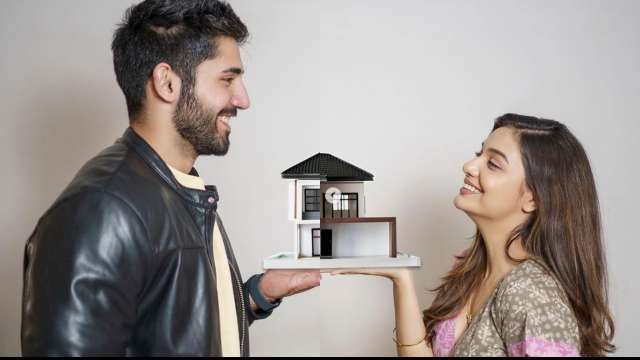 'Bigg Boss OTT' winner Divya Agarwal and beau Varun Sood buy their first house together in Mumbai - Vimarsana News