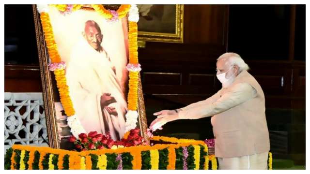 Martyrs Day: PM Modi, President offer floral tribute to Mahatma Gandhi - Vimarsana News