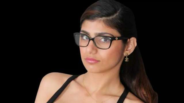 Miya Khalif Sex Videos - Mia Khalifa reacts to death rumours with a hilarious post- CHECK OUT