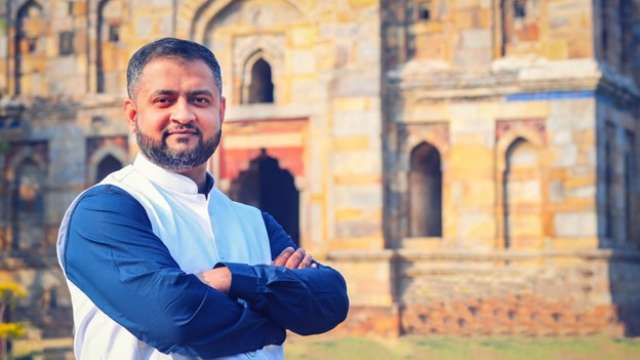 Anaam Tiwary Founder of 'Digital Anaam Academy' has become a pioneer in India's digital marketing industry - Vimarsana News