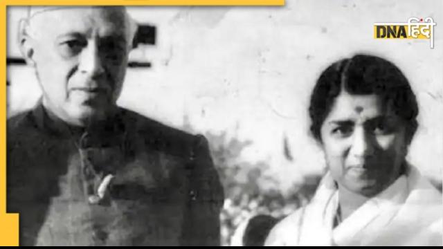 Lata Mangeshkar wit Pt Nehru.