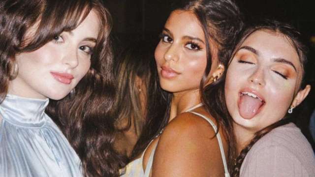 Suhana Khan shares amazing throwback moments from New York college days, see VIRAL pics - Vimarsana News
