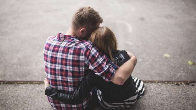 Happy Hug Day 2022: Wishes, quotes, messages, captions, status for Facebook and WhatsApp - Vimarsana News