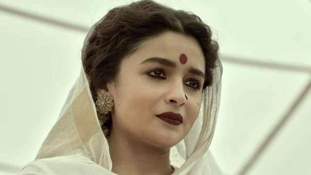 Keerthi Suresh Fucking Video - Gangubai Kathiawadi' movie review: Alia Bhatt's magnificent performance  will leave you spellbound