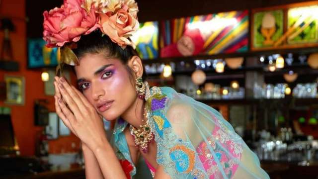 From feeding buffaloes to becoming India's top model: Meet Neha Yadav who broke all barriers - Vimarsana News