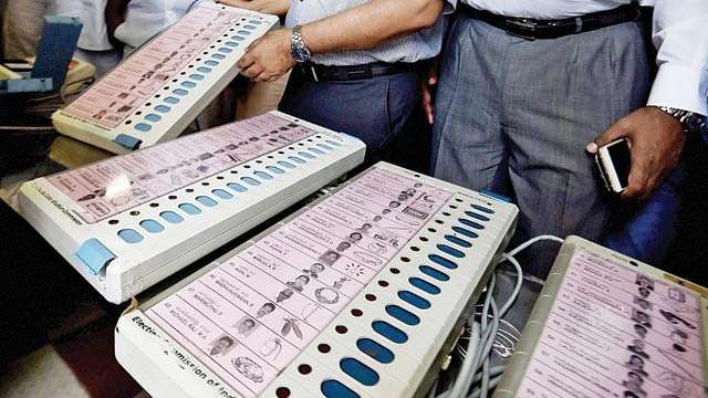 UP Assembly Elections 2022: 3 officials banned from poll duty as EC responds to EVM complaints - Vimarsana News