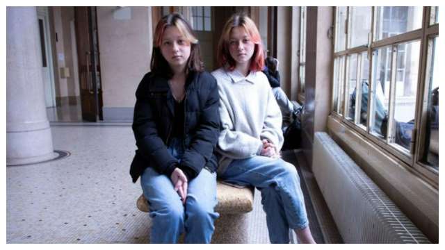 Language barriers make schooling harder for 15-year-old twins who flew Kyiv to study in Paris - Vimarsana News