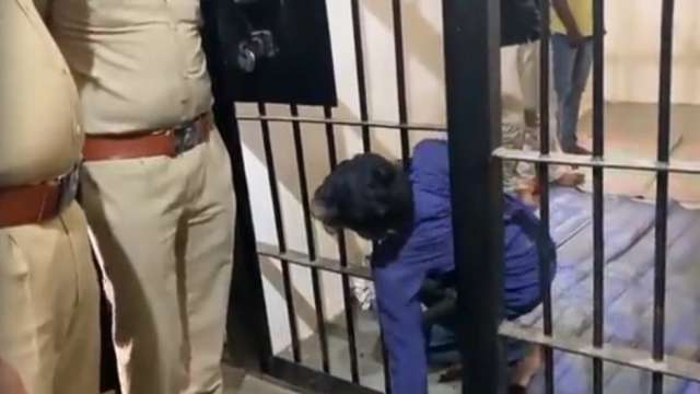 Pune criminal escapes prison cell in just 5 second – WATCH - Vimarsana News