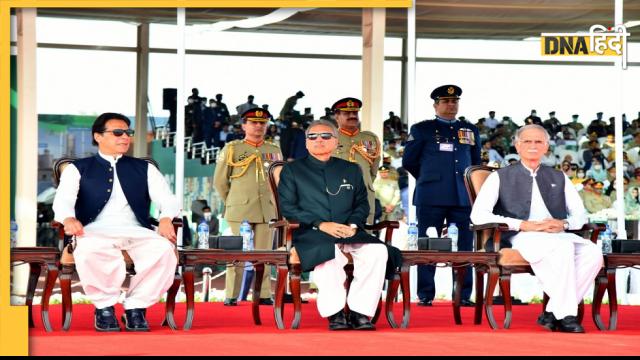 Pakistan Day parade में बेशर्म हरकत, जम्मू-कश्मीर की झांकी, बुरहान वानी की तस्वीर