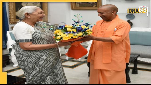 Yogi Adityanath के राजतिलक के लिए सज गया मंच, जानें आज लखनऊ में हुई हर हलचल