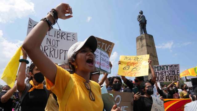 Sri Lanka economic crisis: 4 new ministers inducted after mass Cabinet resignation amid protests - Vimarsana News