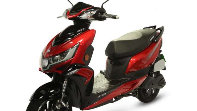 Okinawa to recall over 3,000 e-scooters after several EV fires incident - Vimarsana News