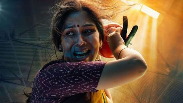 Mai: Scene depicting how women work even amidst grief from Sakshi Tanwar starrer goes viral - Vimarsana News