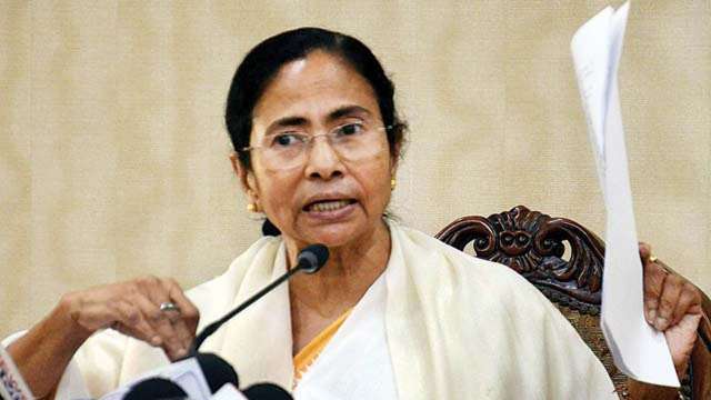West Bengal CM Mamata Banerjee asks Centre to reduce prices of cooking gas, petrol, diesel - Vimarsana News