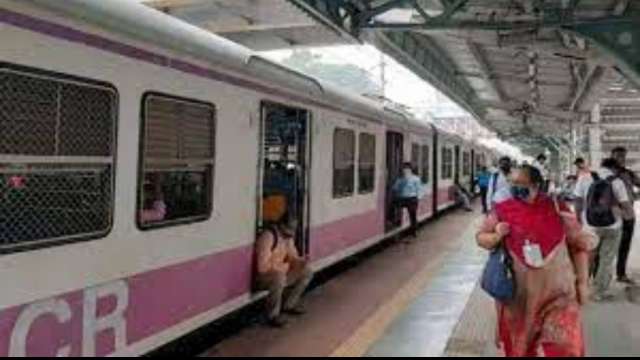 Railway platform ticket price in Mumbai hiked to Rs 50 for 15 days, know why - Vimarsana News