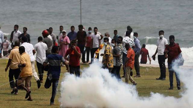 Sri Lanka crisis: 5 dead, 138 injured in pro-anti government protests; 10 points - Vimarsana News