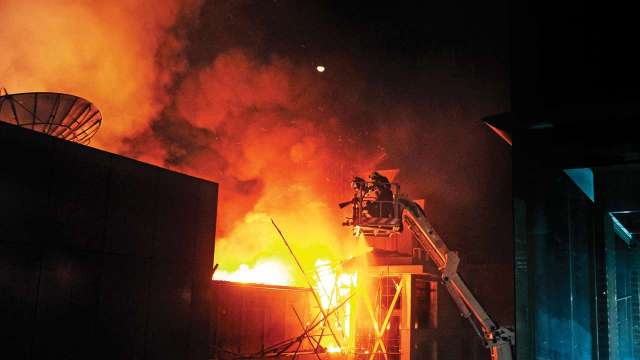 Fire breaks out at government building in Patna, Bihar CM Nitish Kumar rushes to the scene - Vimarsana News