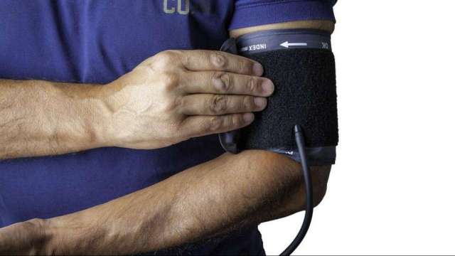 Unmarried people at higher risk of heart failure-related death, claims research - Vimarsana News