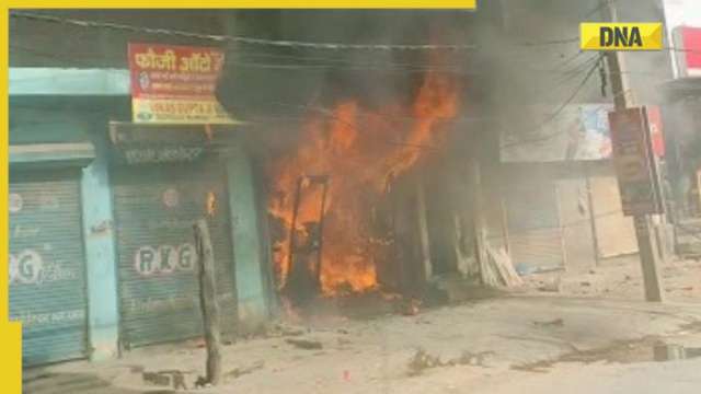 Fire breaks out in Delhi's Rohini district, leaving one dead and six rescued - Vimarsana News