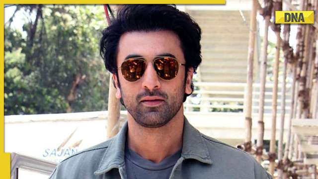 Ranbir Kapoor dishes out details about his first paycheck, says he put it on mom Neetu Kapoor's feet - Vimarsana News