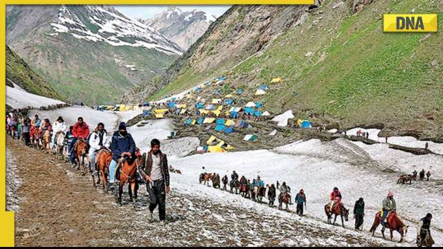 Amarnath Yatra 2022: LG Manoj Sinha flags off first batch of pilgrims from Jammu - Vimarsana News