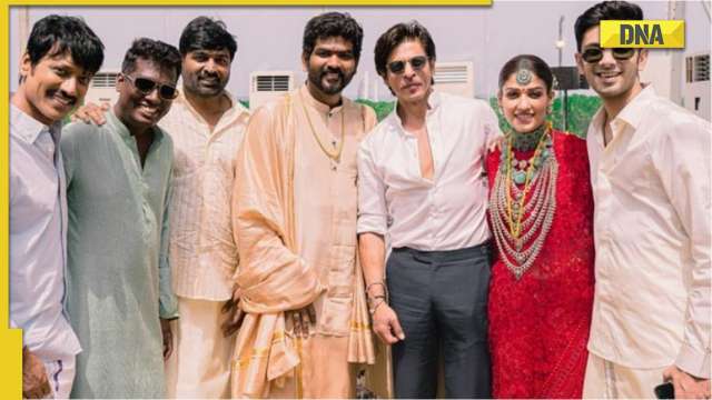 Shah Rukh Khan poses with Vijay Sethupathi, Atlee at Nayanthara's wedding, netizens call them 'Team Jawan' - Vimarsana News