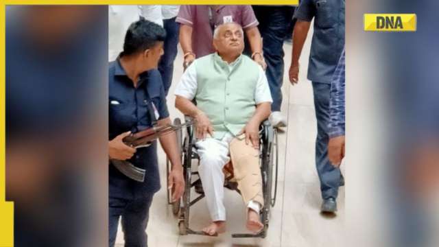 Former Gujarat Deputy CM Nitin Patel attacked by cows during 'Har Ghar Tiranga' rally: Report - Vimarsana News