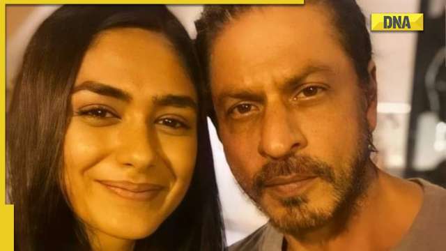 Mrunal Thakur responds to Twitter user requesting her to replace Priyanka Chopra in Don 3 opposite Shah Rukh Khan - Vimarsana News