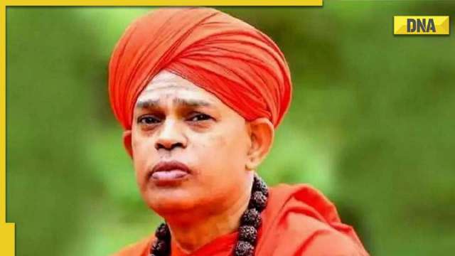 Karnataka seer Shivamurthy Sharanaru, accused of sexually assaulting minors, arrested - Vimarsana News