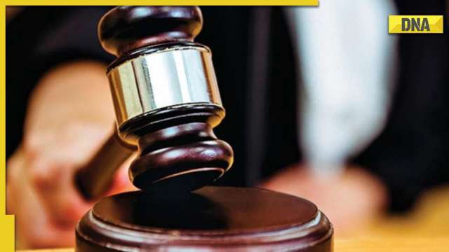 Pune court bars female lawyers from 'arranging' hair in courtroom, withdraws notice after backlash - Vimarsana News
