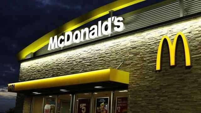 'Little Nugget': US woman gives birth to baby girl in McDonald's bathroom - Vimarsana News