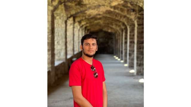 Businessman Ali Lokhandwala Helps Aspiring Entrepreneurs to Grow as Amazon Sellers Through His Courses - Vimarsana News