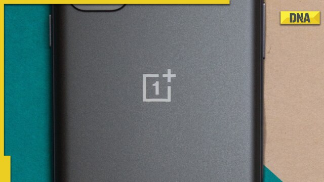 OnePlus brutally trolled by netizens after an 'Apple iPhone' mistake - Vimarsana News