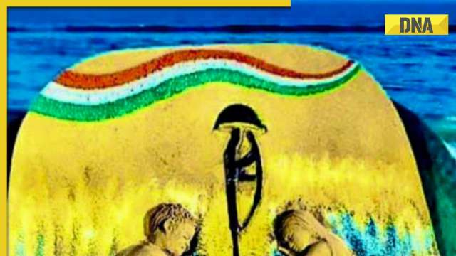 Pulwama Attack Anniversary: Sand Artist Sudarsan Pattnaik pays homage to martyrs with astonishing artwork - Vimarsana News