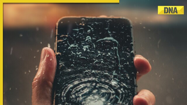 Holi 2023: Tips to protect your smartphone while playing festival of colours - Vimarsana News