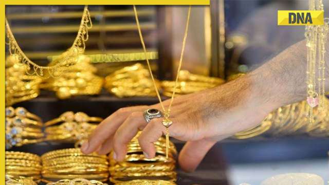 Gold price today: Yellow metal tumbles Rs 615 amid weak global trends, check rates in Delhi, Mumbai and other cities - Vimarsana News