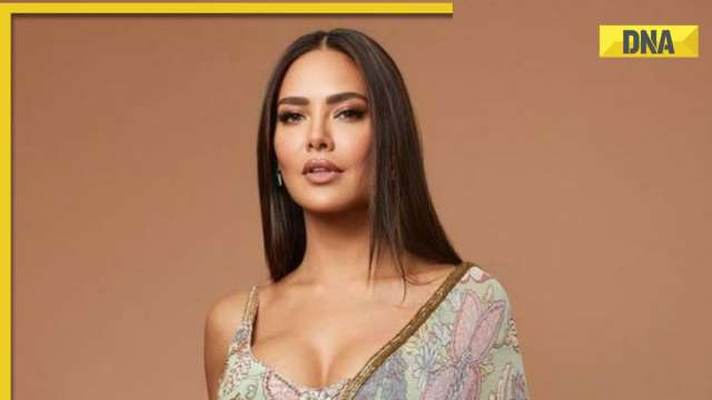 Esha Gupta mercilessly trolled for exposing n*****s in bodycon outfit, netizens say 'behen kuch toh sharam karo' - Vimarsana News