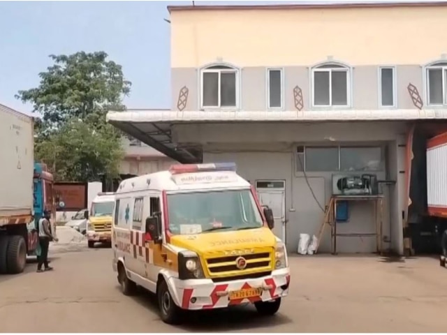 dnaindia.com - Sagar Malik - Tamil Nadu: 7 killed, dozens hospitalised after ammonia gas leak at seafood unit in Tiruvallur
