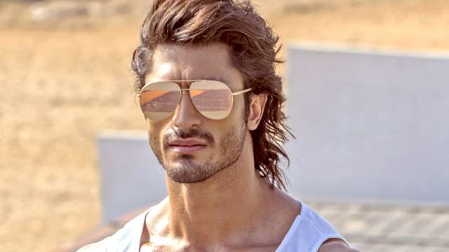 dnaindia.com - Aman Wadhwa - Vidyut Jammwal reveals what separates Indian and Hollywood action films: 'If you see movies like Baahubali...