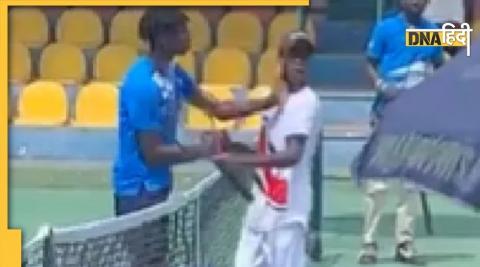 Tennis player slapped the winner