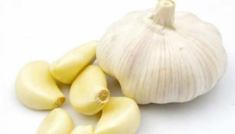लहसुन करता है पेट की चर्बी घटाने में मदद