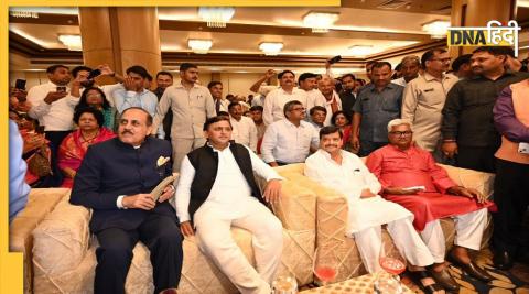 Akhilesh Yadav with Shivpal Yadav