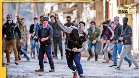 Kashmir stone pelting