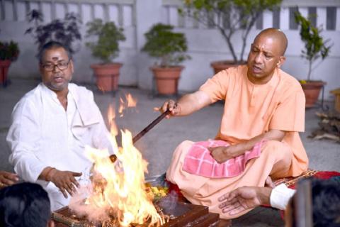 योगी मैजिक के सामने फेल हो जाते हैं सारे मिथक