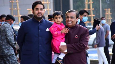 Mukesh Ambani & Grandson Prithvi