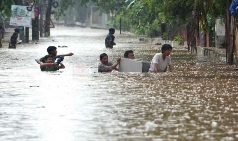 मजबूरी में लोग खुद ही निकले सुरक्षित ठिकानों तक 