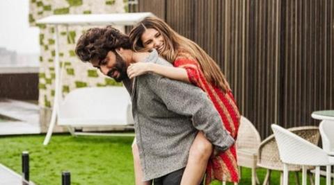 Arjun Kapoor And Tara Sutaria Romantic Photos